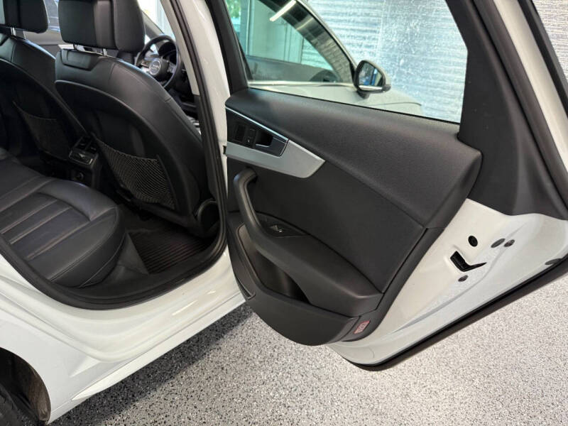 2017 Audi A4 2.0T quattro Premium Plus