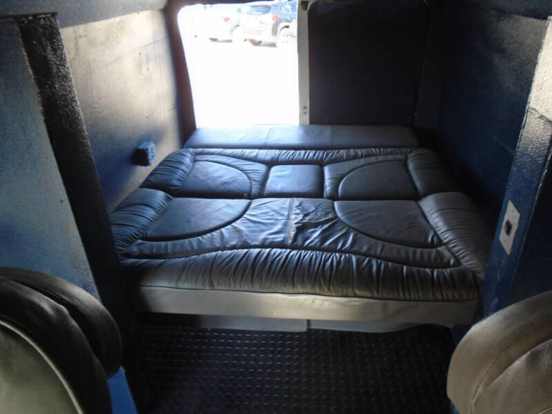 1985 Ford E-350 Super