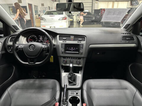 2015 Volkswagen Golf