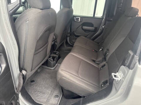 2023 Jeep Gladiator Sport