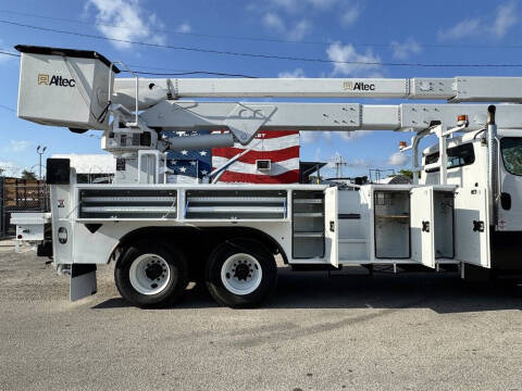 2017 Freightliner M2 106