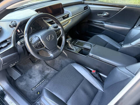 2019 Lexus ES 350 Luxury