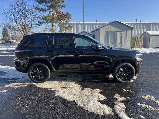 2024 Jeep Grand Cherokee Altitude X