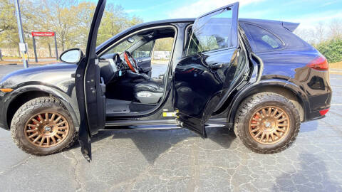 2013 Porsche Cayenne GTS