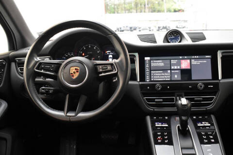 2022 Porsche Macan