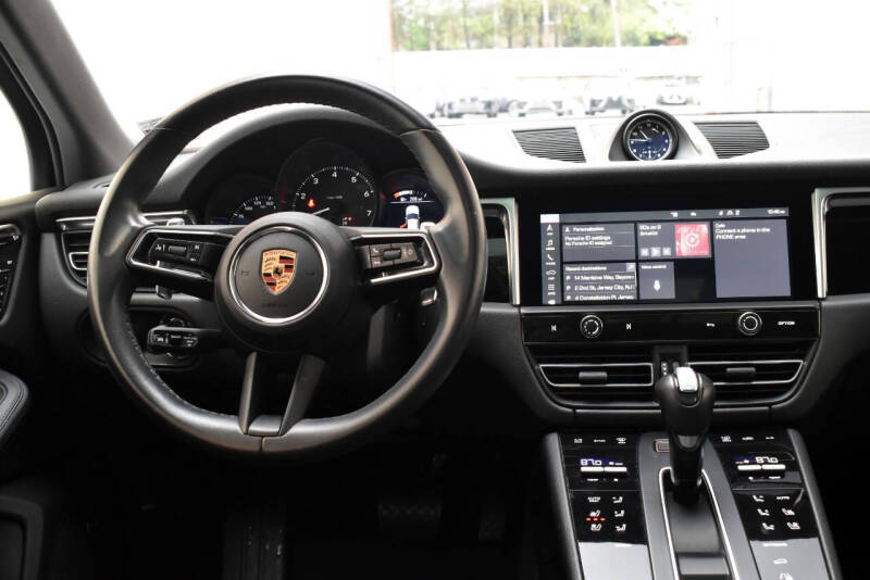 2022 Porsche Macan