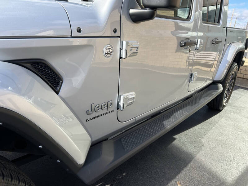 2023 Jeep Gladiator Overland