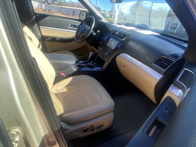 2017 Ford Explorer XLT