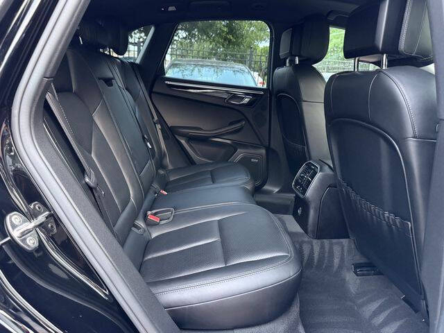 2017 Porsche Macan