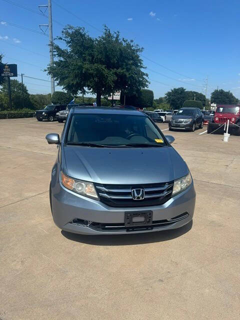 Celestial Blue Metallic 2014 Honda Odyssey Minivan Front-Wheel Drive 6-Speed Automatic
