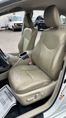 2012 Toyota Prius Four