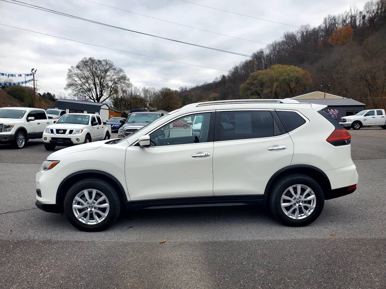 2020 Nissan Rogue for sale at Auto Energy in Lebanon, VA