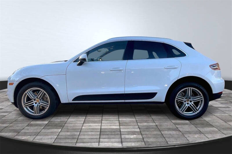 2017 Porsche Macan S