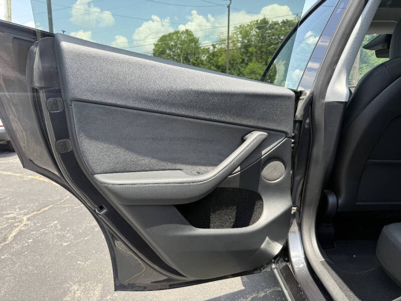 2024 Tesla Model Y Long Range