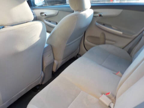 2013 Toyota Corolla LE