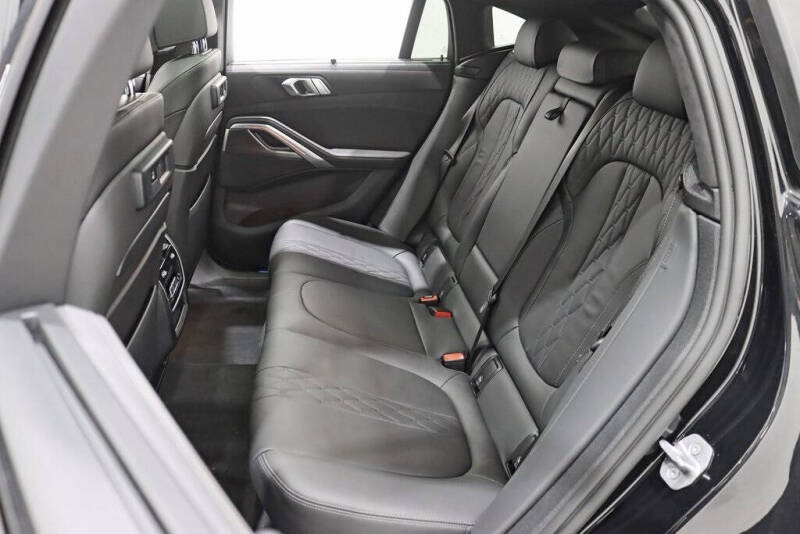 2022 BMW X6 xDrive40i
