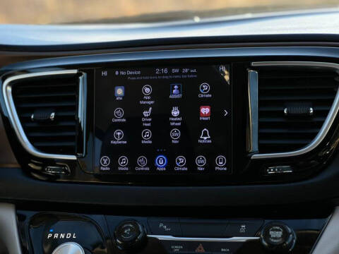 2017 Chrysler Pacifica Touring-L Plus