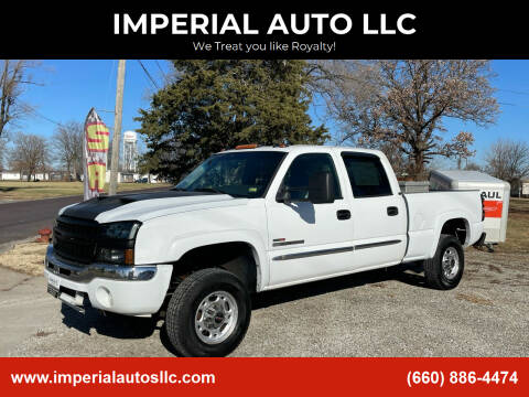 2005 GMC Sierra 2500HD for sale at IMPERIAL AUTO LLC - Imperial Auto Of Slater in Slater MO
