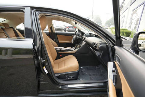 2018 Lexus IS 300