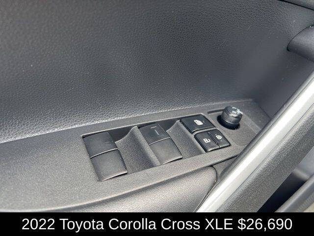 2022 Toyota Corolla Cross XLE