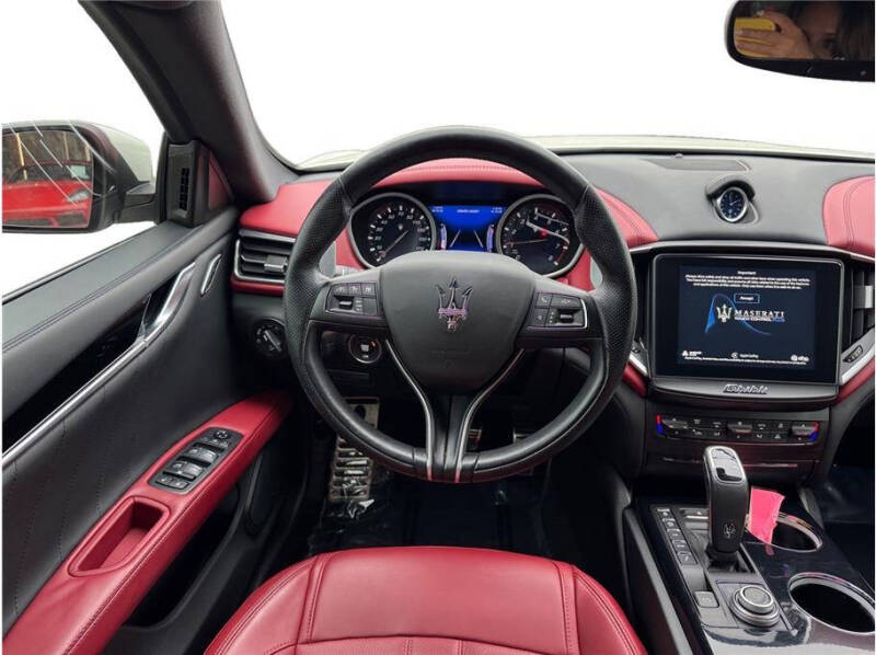 2020 Maserati Ghibli GranSport