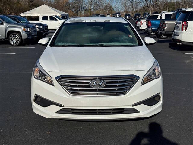 Used 2017 Hyundai Sonata SE with VIN 5NPE24AF6HH505727 for sale in Columbia, TN