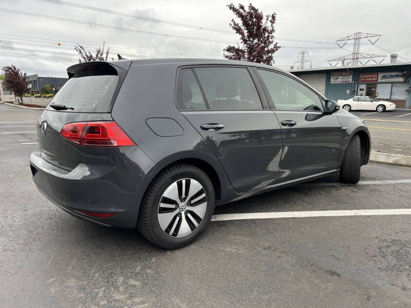 2016 Volkswagen e-Golf SE