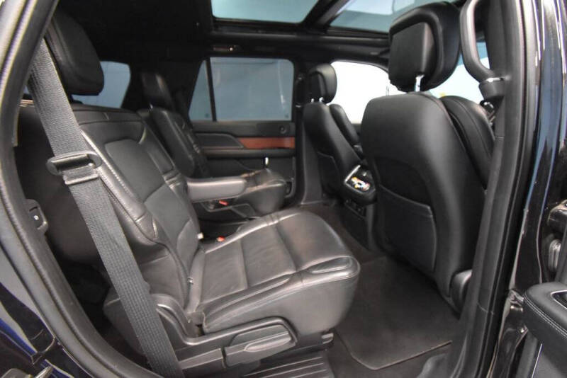2019 Lincoln Navigator Select