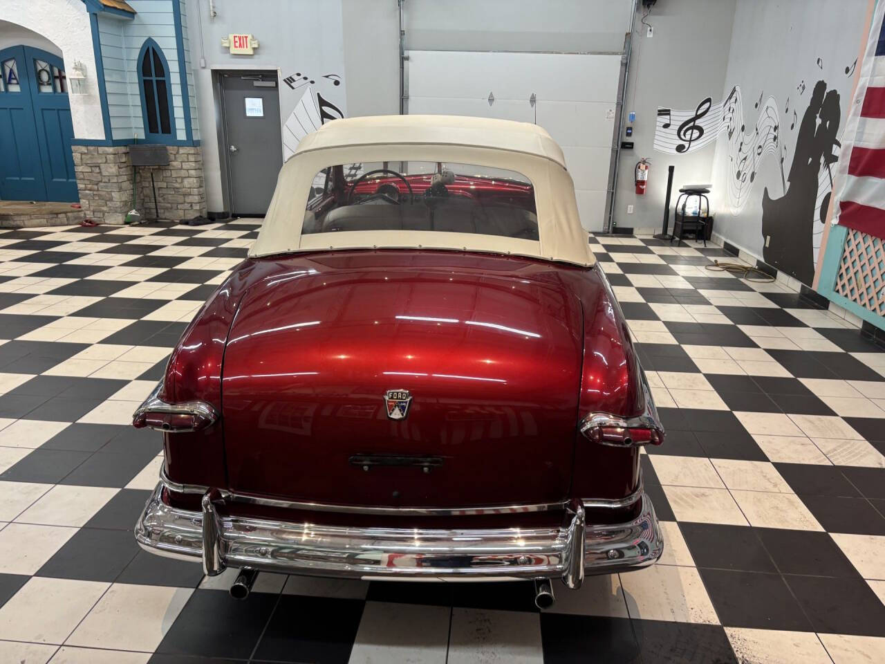 1951 Ford Custom 27