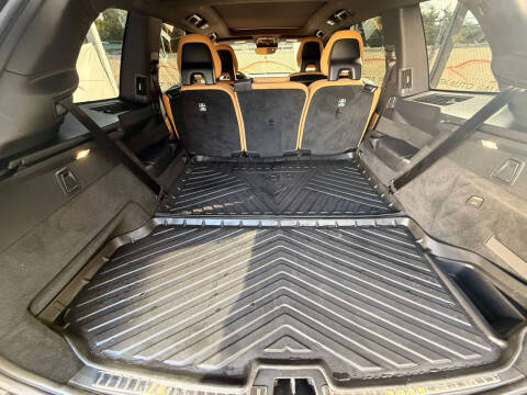 2018 Volvo XC90 T6 Momentum