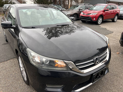 2013 Honda Accord for sale at Chris Auto Sales in Springfield MA