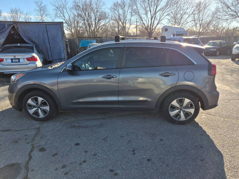 2017 Kia Niro LX