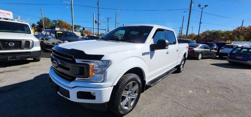 2019 Ford F-150 XLT's photo