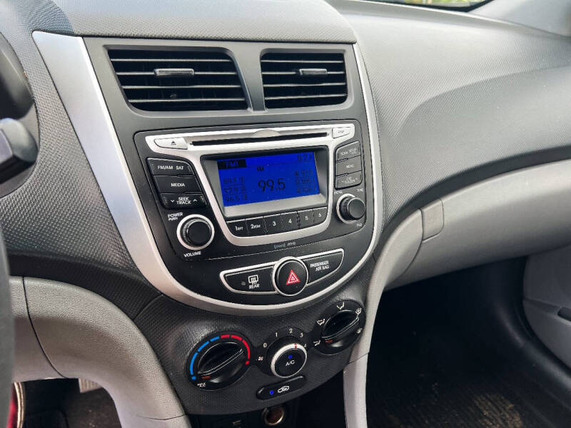 2014 Hyundai Accent GS