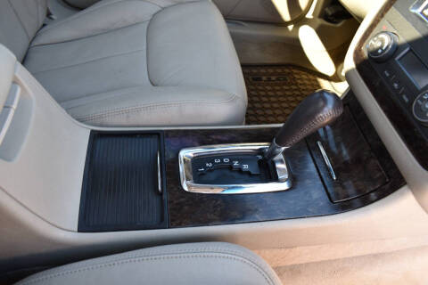 2010 Cadillac DTS Luxury Collection