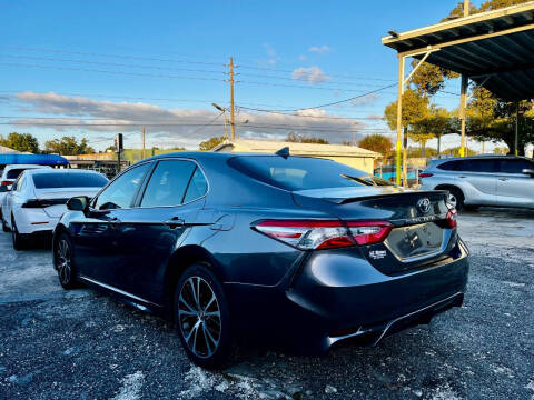 2019 Toyota Camry SE