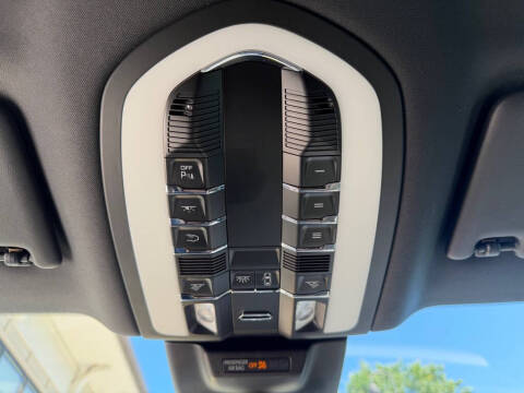 2021 Porsche Macan S
