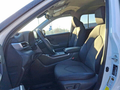 2020 Toyota Highlander LE