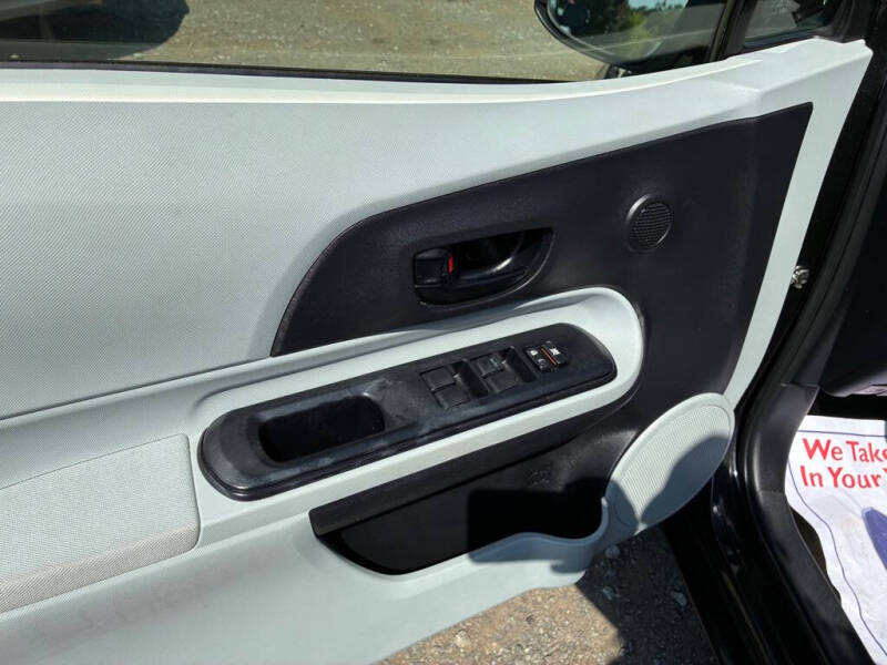 2014 Toyota Prius c