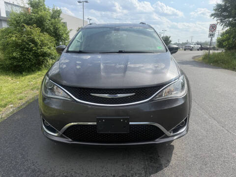 2020 Chrysler Pacifica Touring L Plus