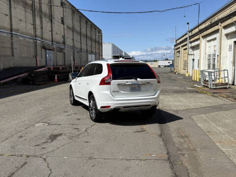 2017 Volvo XC60 T6 Dynamic