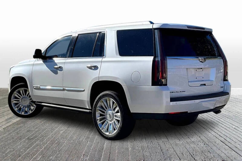 2016 Cadillac Escalade Platinum