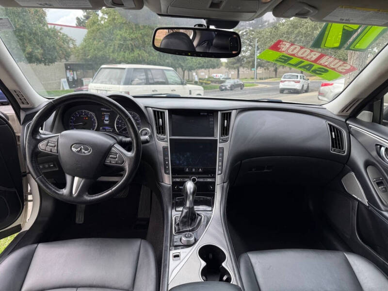 2017 Infiniti Q50 2.0T Premium