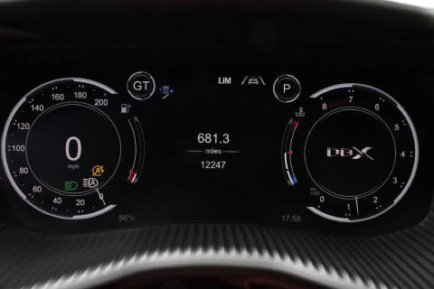 2021 Aston Martin DBX