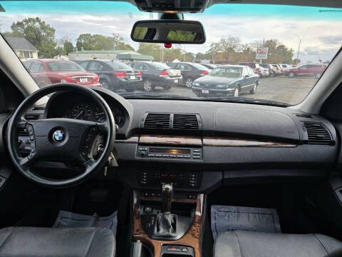2003 BMW X5 3.0i