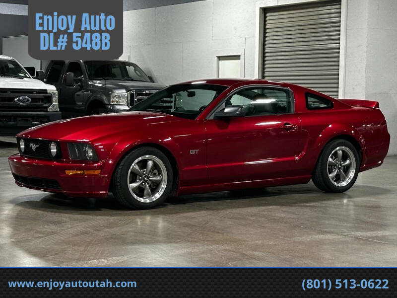2005 Ford Mustang GT Deluxe