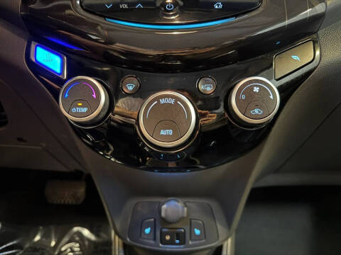 2016 Chevrolet Spark EV 2LT