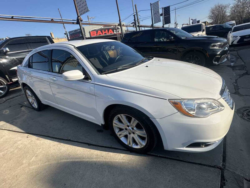 2013 Chrysler 200 Touring