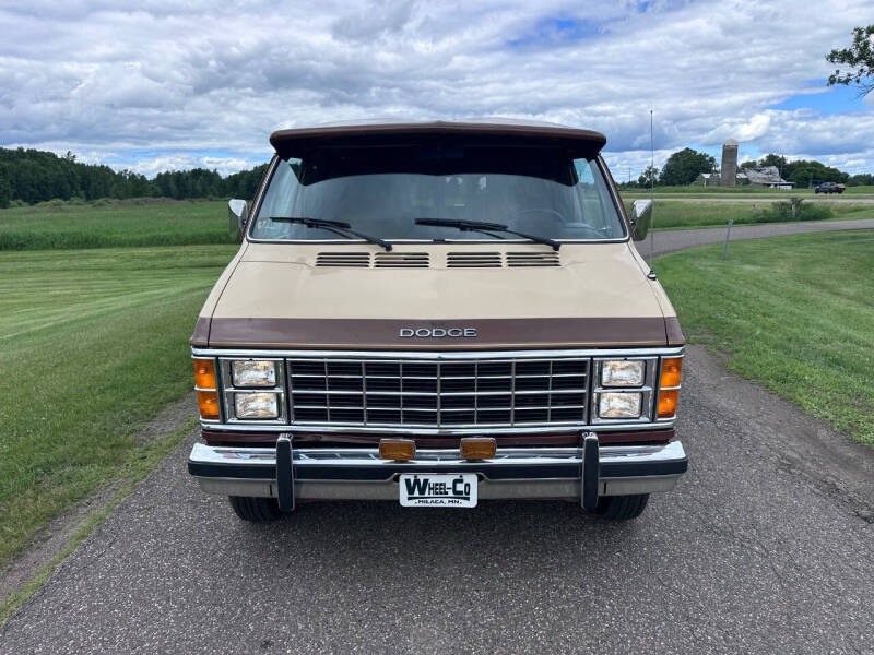 1984 Dodge Ram Van