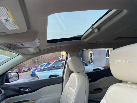 2017 GMC Acadia Denali